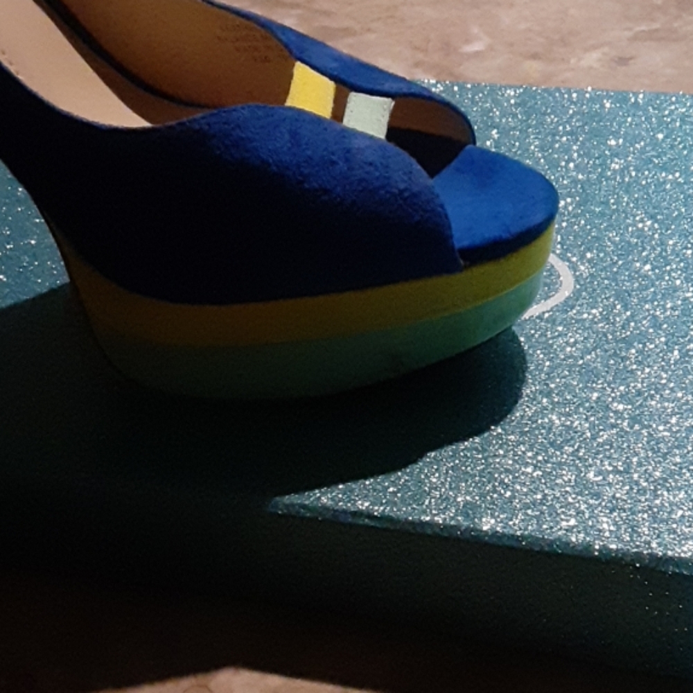 Shoes - Picture 3 of 5